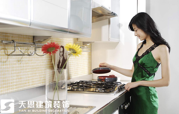 <a href=http://m.fsyxljs.cn/anli/ target=_blank class=infotextkey>合肥工裝</a>公司