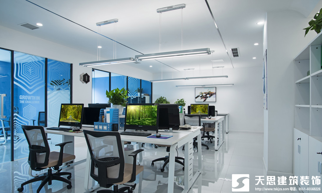 <a href=http://m.fsyxljs.cn/ target=_blank class=infotextkey>合肥辦公室裝修</a>時(shí)怎么選擇油漆不同辦公室設(shè)計(jì)風(fēng)格選擇不同分類的油漆