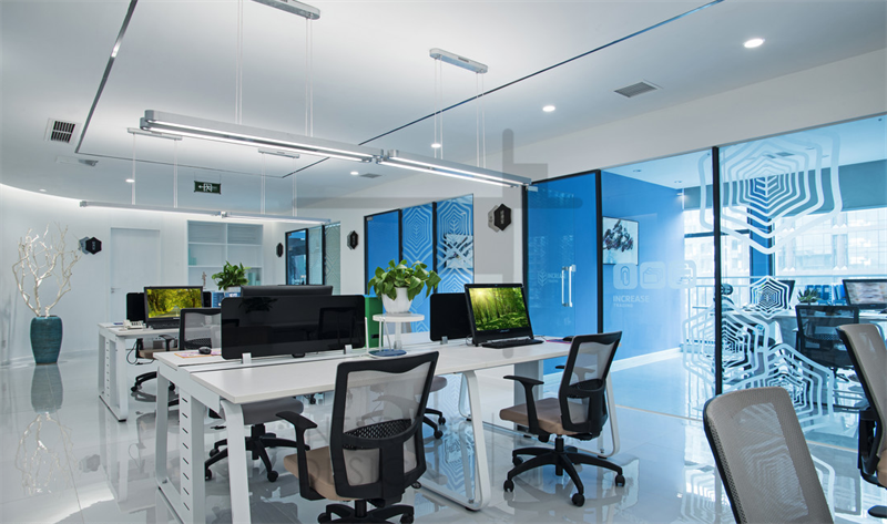 <a href=http://m.fsyxljs.cn/ target=_blank class=infotextkey>合肥辦公室裝修</a>怎樣實(shí)現(xiàn)和諧的布局設(shè)計(jì)清爽自然