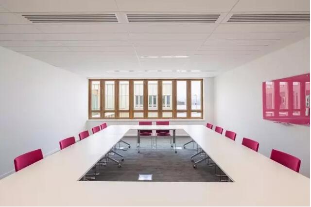 <a href=http://m.fsyxljs.cn/bangonganli/ target=_blank class=infotextkey>合肥辦公室設(shè)計</a>